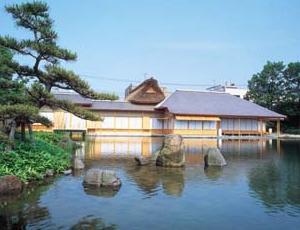 養浩館庭園