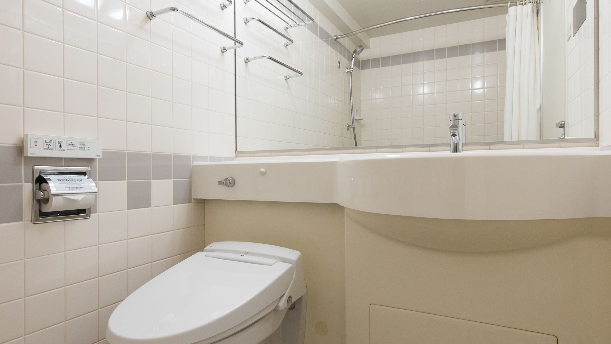 コンフォートクイーンバスルーム一例