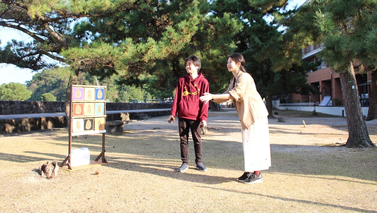 松ぼっくりでストラックアウト？天気がいい日はこんなアクティビティも♪