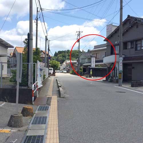 *アクセス｜バスターミナルから徒歩約1分