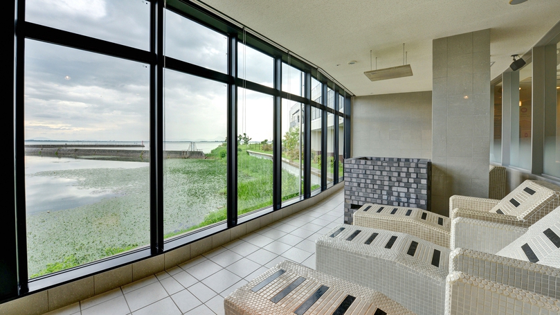 *【あがりゃんせ：岩盤浴】レイクビュースパ代謝を高めると言われる7つの薬石を使用。