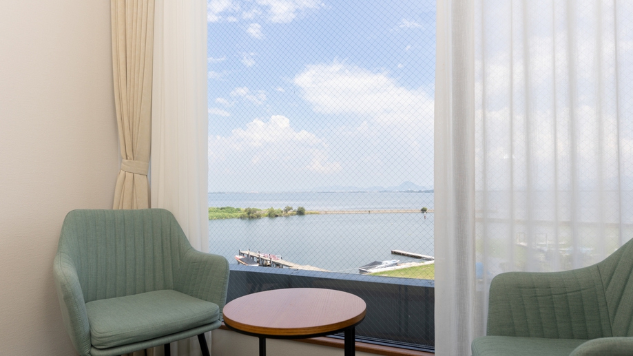 *【湖側和室（一例）】お部屋からの景色のイメージ