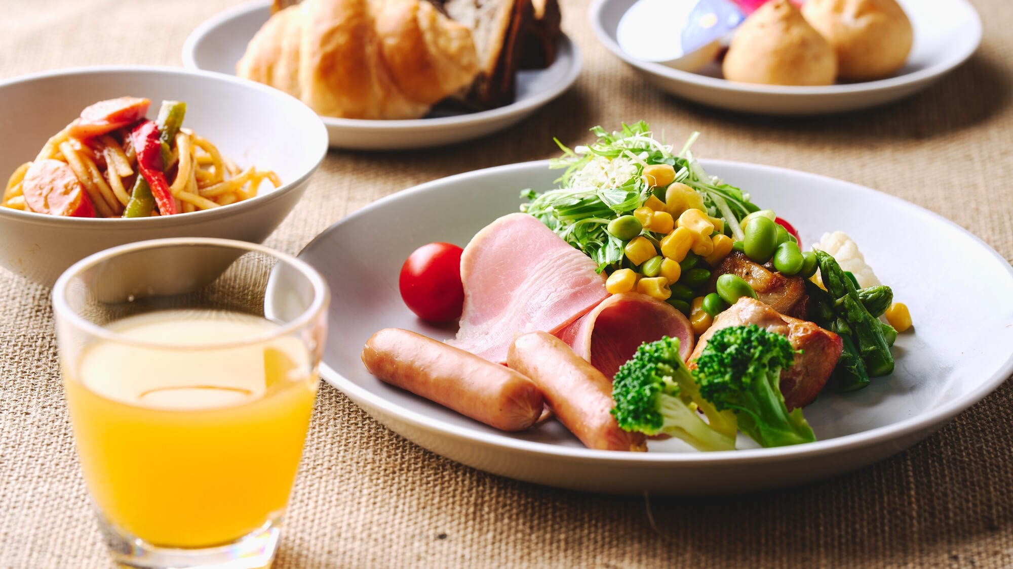 朝食ビュッフェは洋食もございます