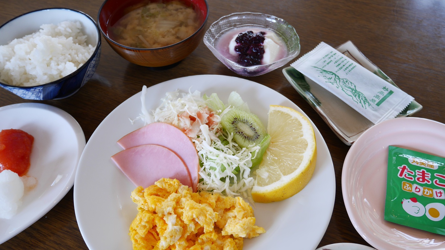 *【食事/朝食一例】「地元/妙高のお米」使用の身体に優しい朝食をご用意いたします。