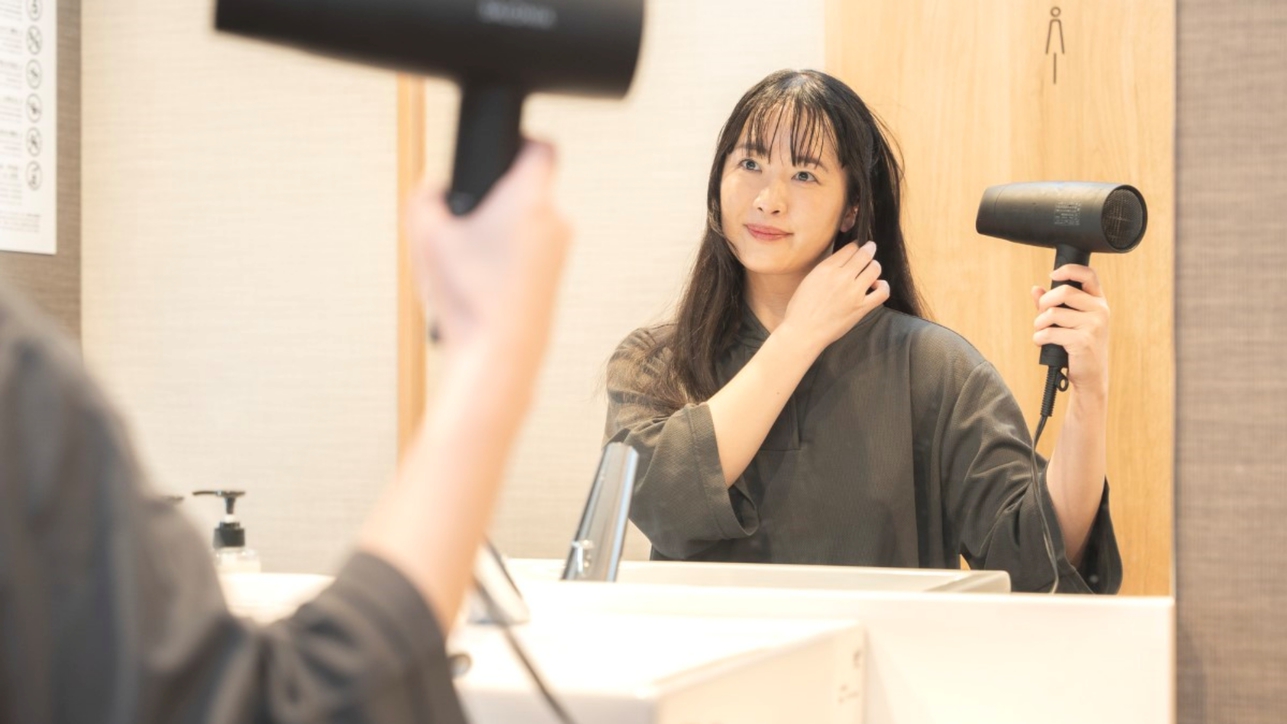 洗面台にはドライヤー設置しております