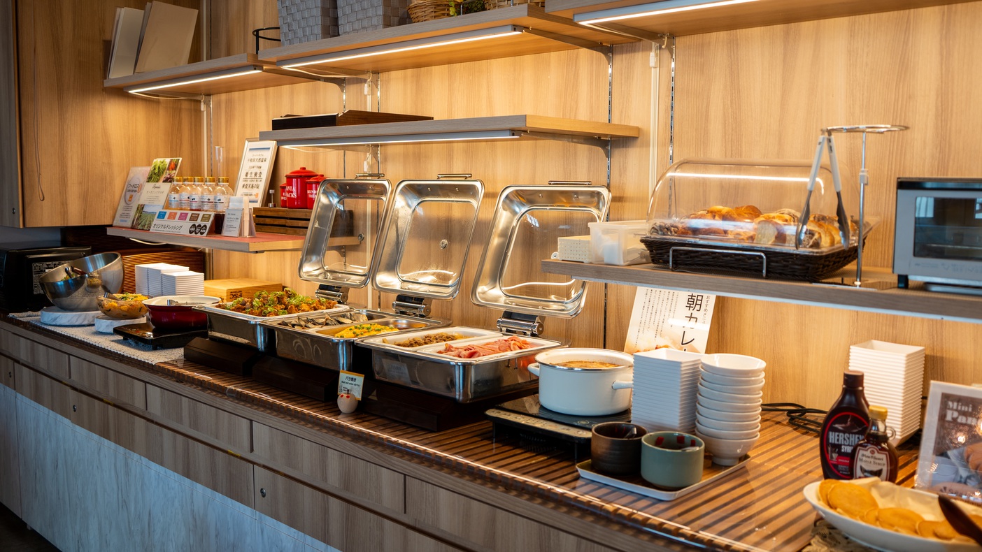 おかずは日替わり！和食派の方にも洋食派の方にもご満足いただける、豊富なラインナップです♪