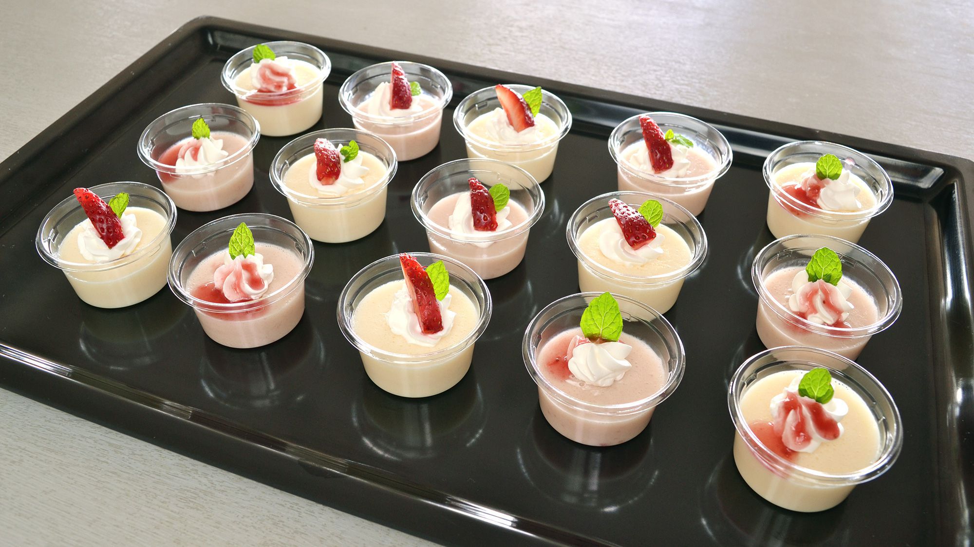 【3〜5月】夕食バイキング一例いちごババロア