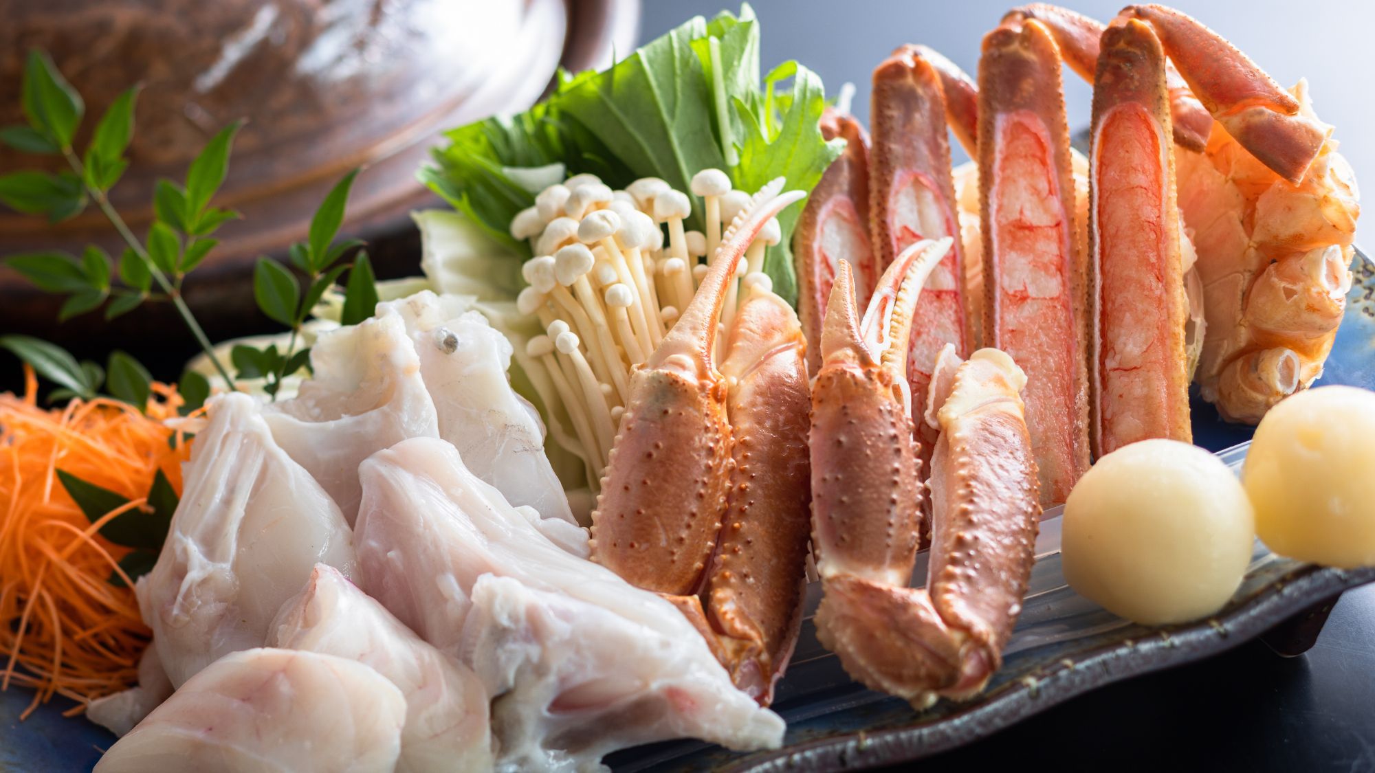 カニとふぐのちり鍋/一例