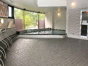 天気の良い日は富士山も望める大浴場。朝風呂は最高！