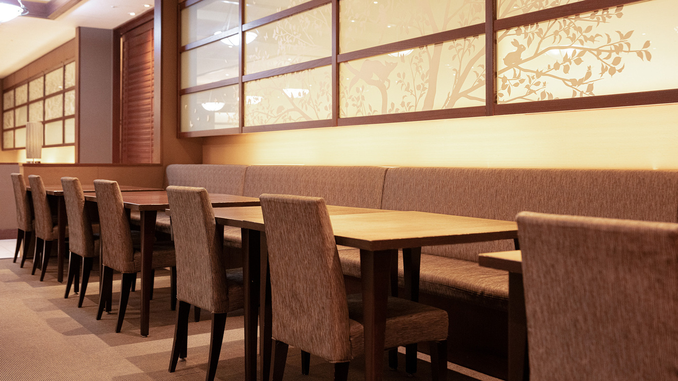 レストラン 鶴翔