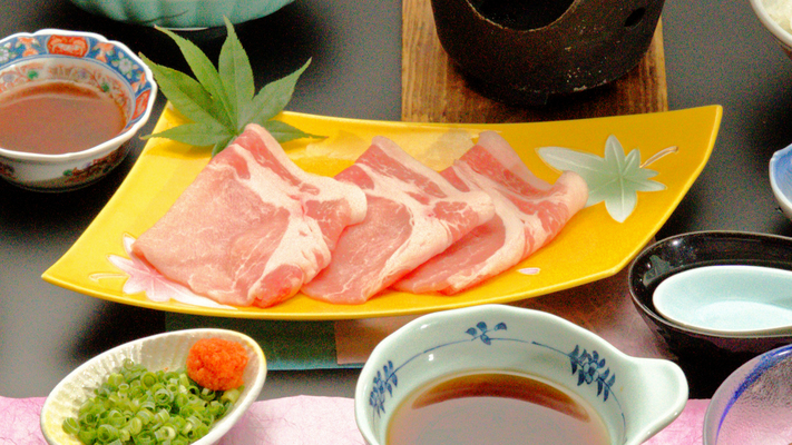 26_春夏_薫会席_豚しゃぶ鍋（画像は一例です）