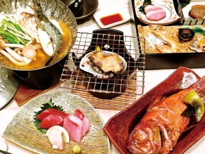 夕食：金目鯛の煮つけはホテルオリジナルテイストに仕上げています♪