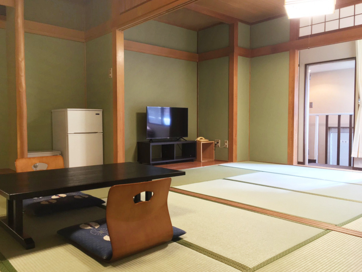 別館6畳二間温泉付き客室