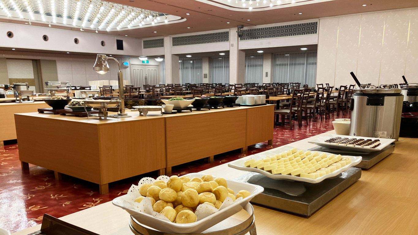 夕食時デザートの一例となります♪