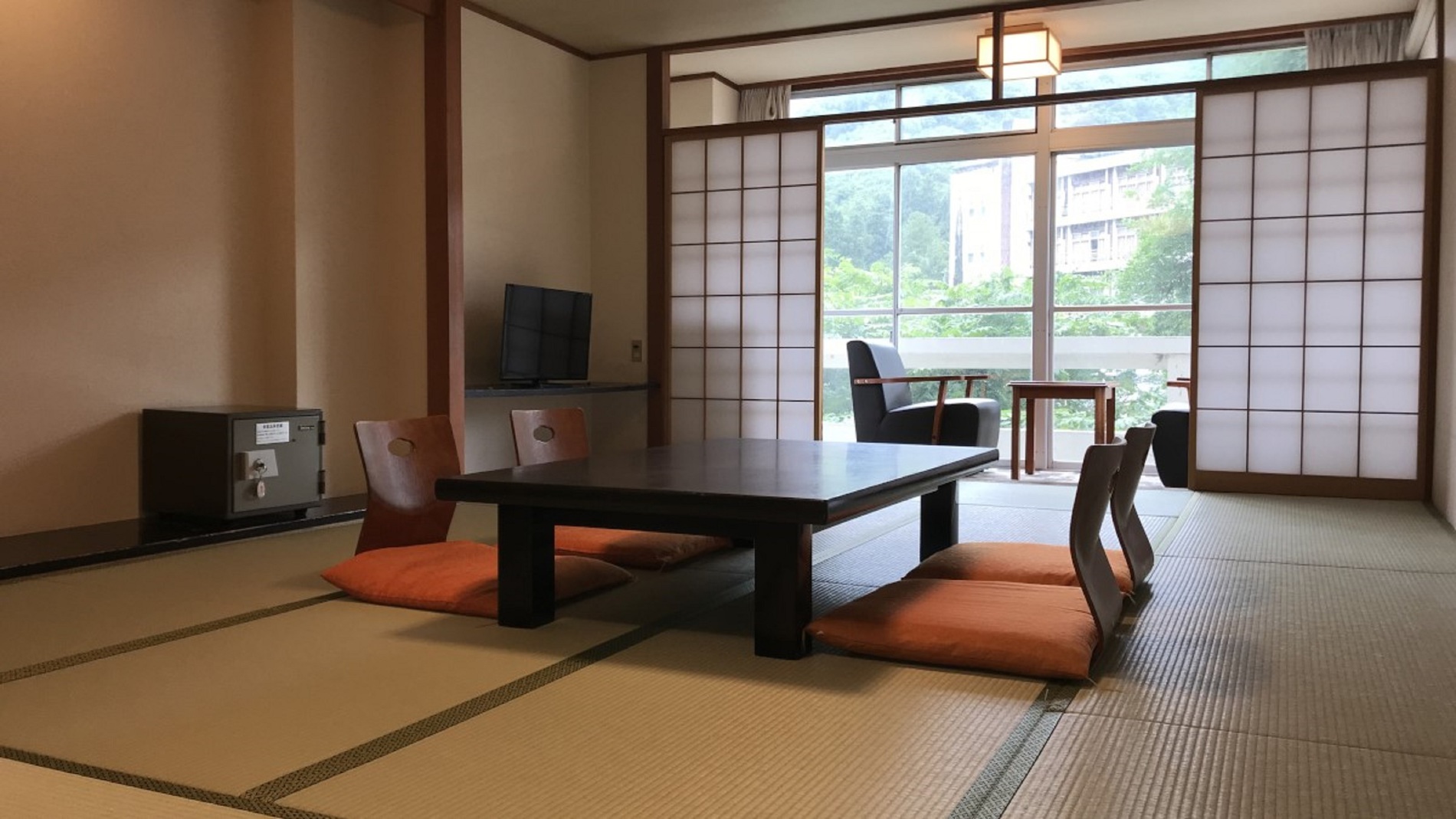 【別館】和室14畳の一例となります