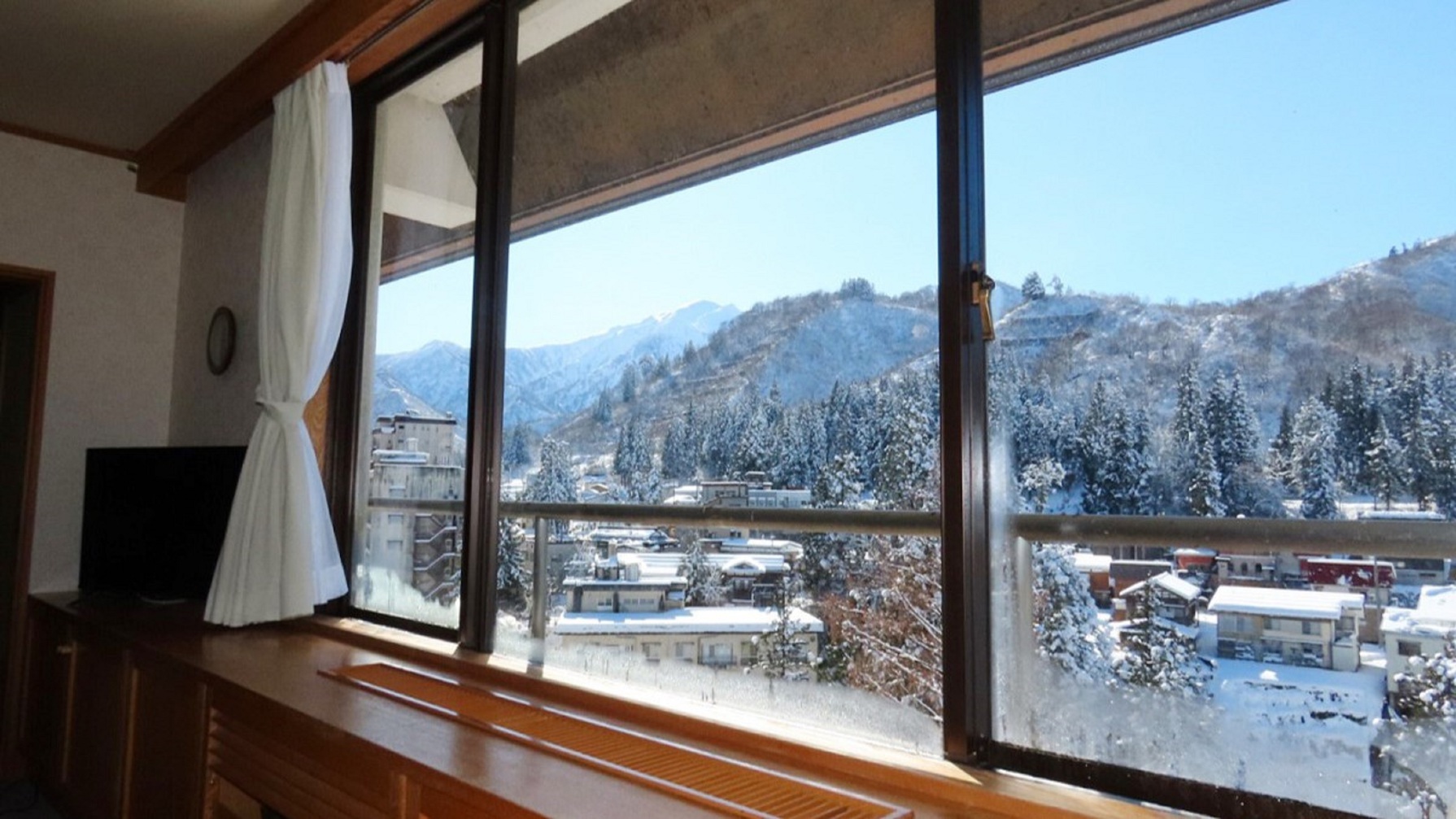 冬季お部屋からの眺望の一例となります