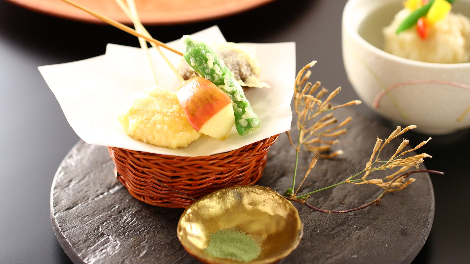 ご夕食一例季節の天ぷら
