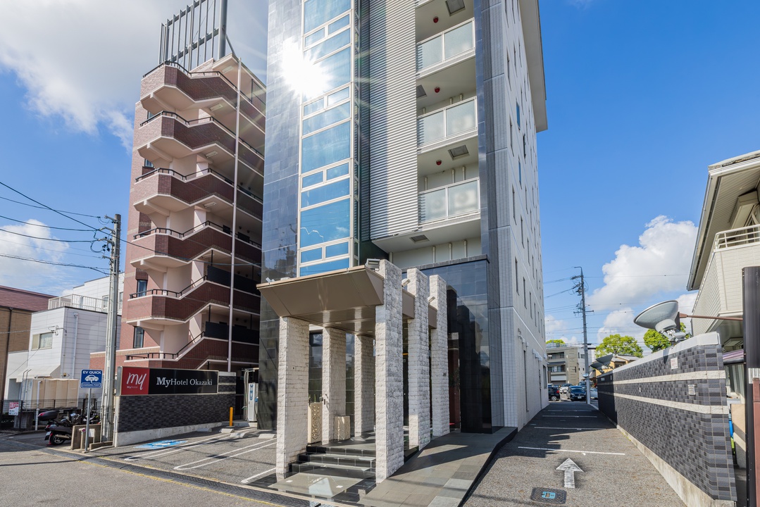 駐車場ホテル東側