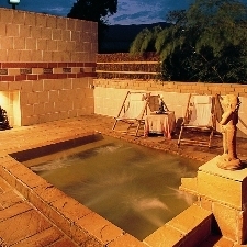 客室専用露天風呂「黄金崎」の間