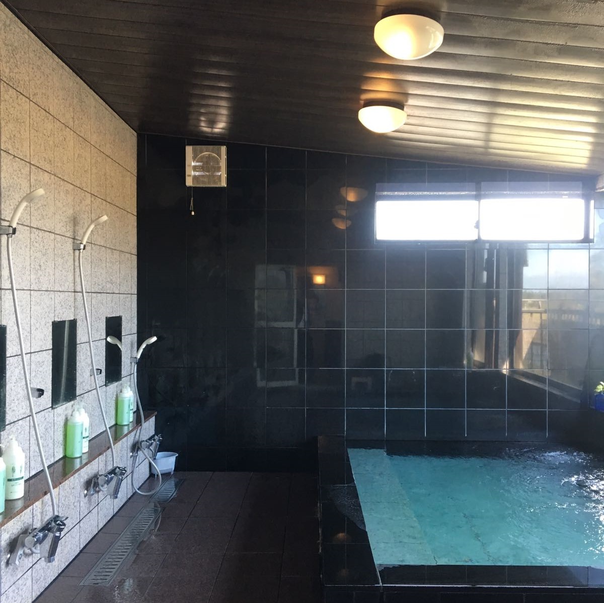 【女性用お風呂（弐の湯）】入浴可能時間16：00〜24：00/06：00〜09：00