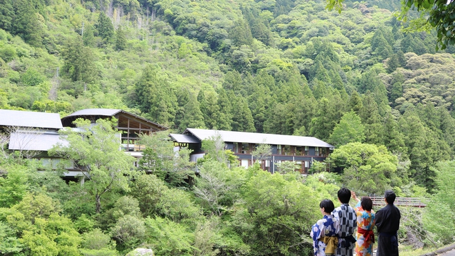 対岸からの景色