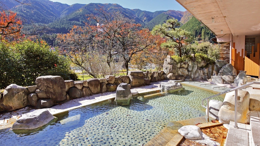 【秋冬SALE】庭園側のお部屋確約◆カップルも大人数のご家族も♪温泉・景色・飛騨牛料理堪能