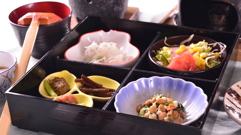 *【朝食（一例）】