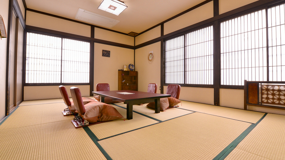 Muikamachi Onsen Irorian The 3-star Muikamachi Onsen Irorian offers comfort and convenience whether youre on business or holiday in Tokamachi. The property offers a high standard of service and amenities to suit the individu