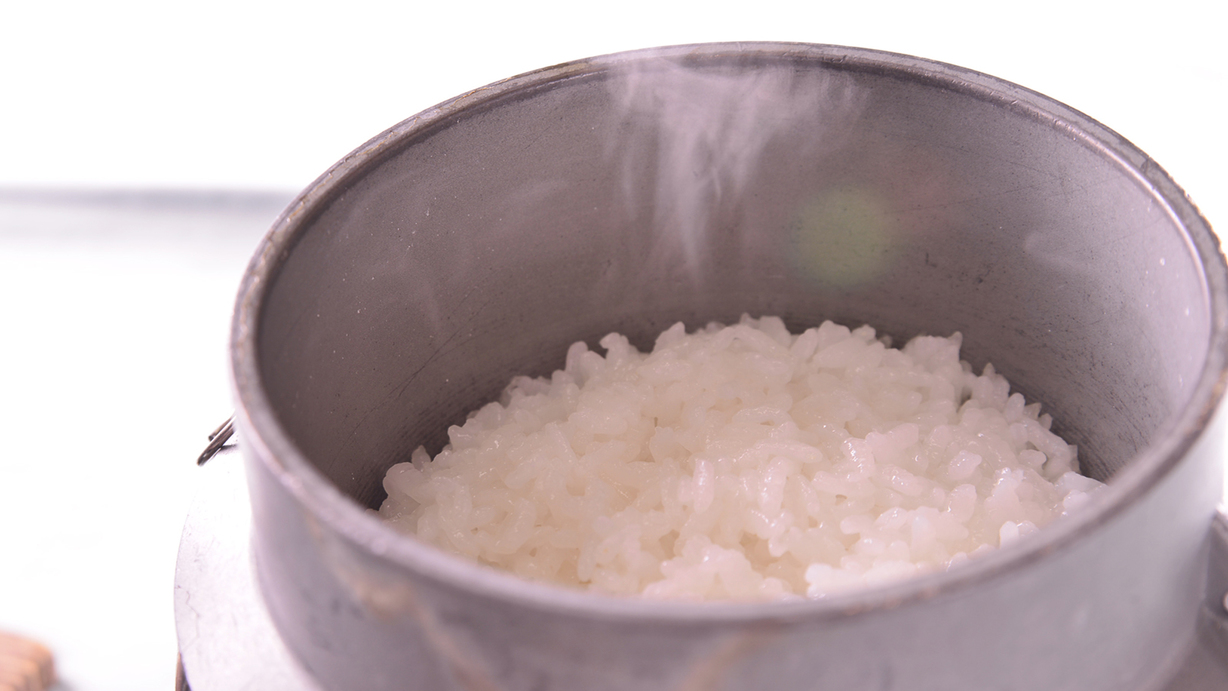 *【朝食（一例）】釜炊きご飯