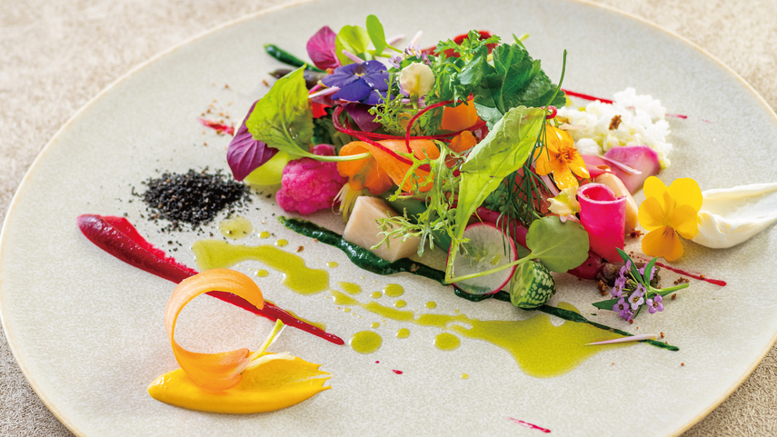 那須のフランス料理『メリメランジュ』ファランドール・ド・レギューム皿の上で踊る煌めく旬野菜達