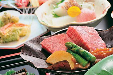 懐石料理ステーキ芳葉焼