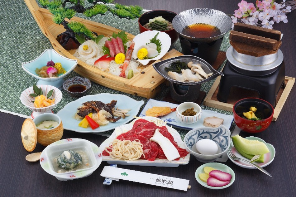 花宴すき焼舟ツブ１３品