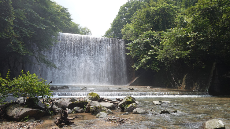 登録有形文化財(建造物)の烏川上流砂防堰堤