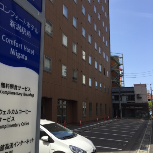 【駐車場】敷地内は１６台ですが満車の場合は近隣の契約駐車場をご案内しております