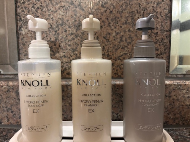 女性用大浴場シャンプー・トリートメント・ボディソープ