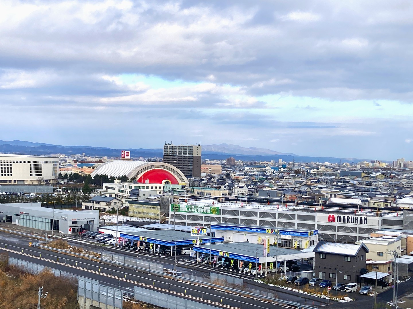 西側客室風景【市街地側となります】