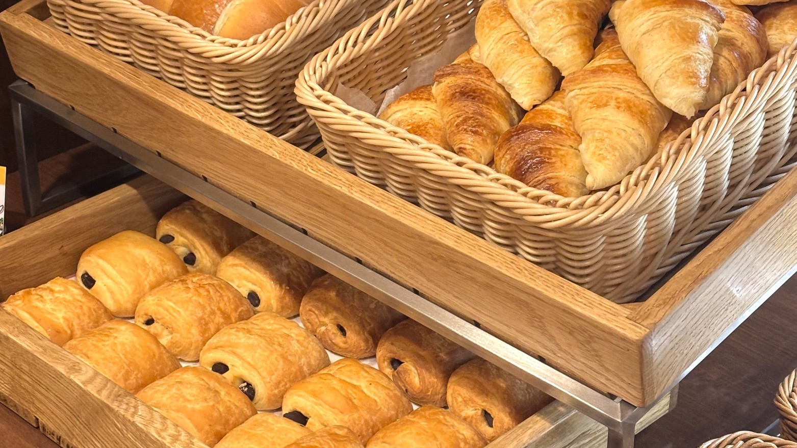 朝食バイキング【パンコーナー】
