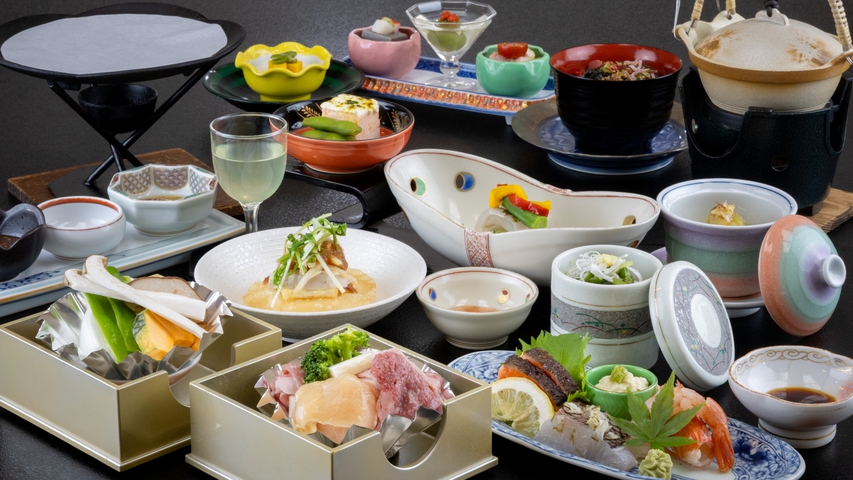 *【夕食一例】料理長おすすめプラン：旬の食材をお届けするために献立を毎月替えております。