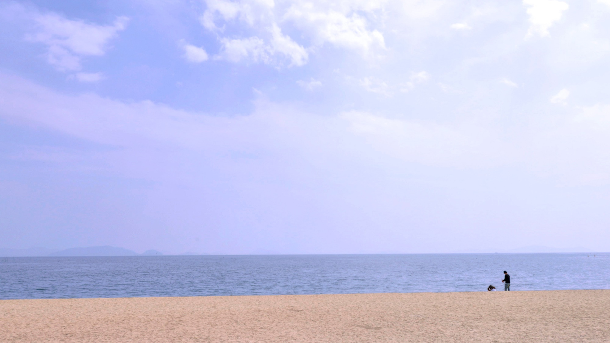 *【沙美海水浴場】】「日本の渚百選」に選ばれた海水浴場。瀬戸内海の穏やかな風景の中で楽しめます。