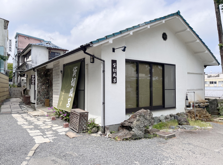 離れ無料貸切風呂建物