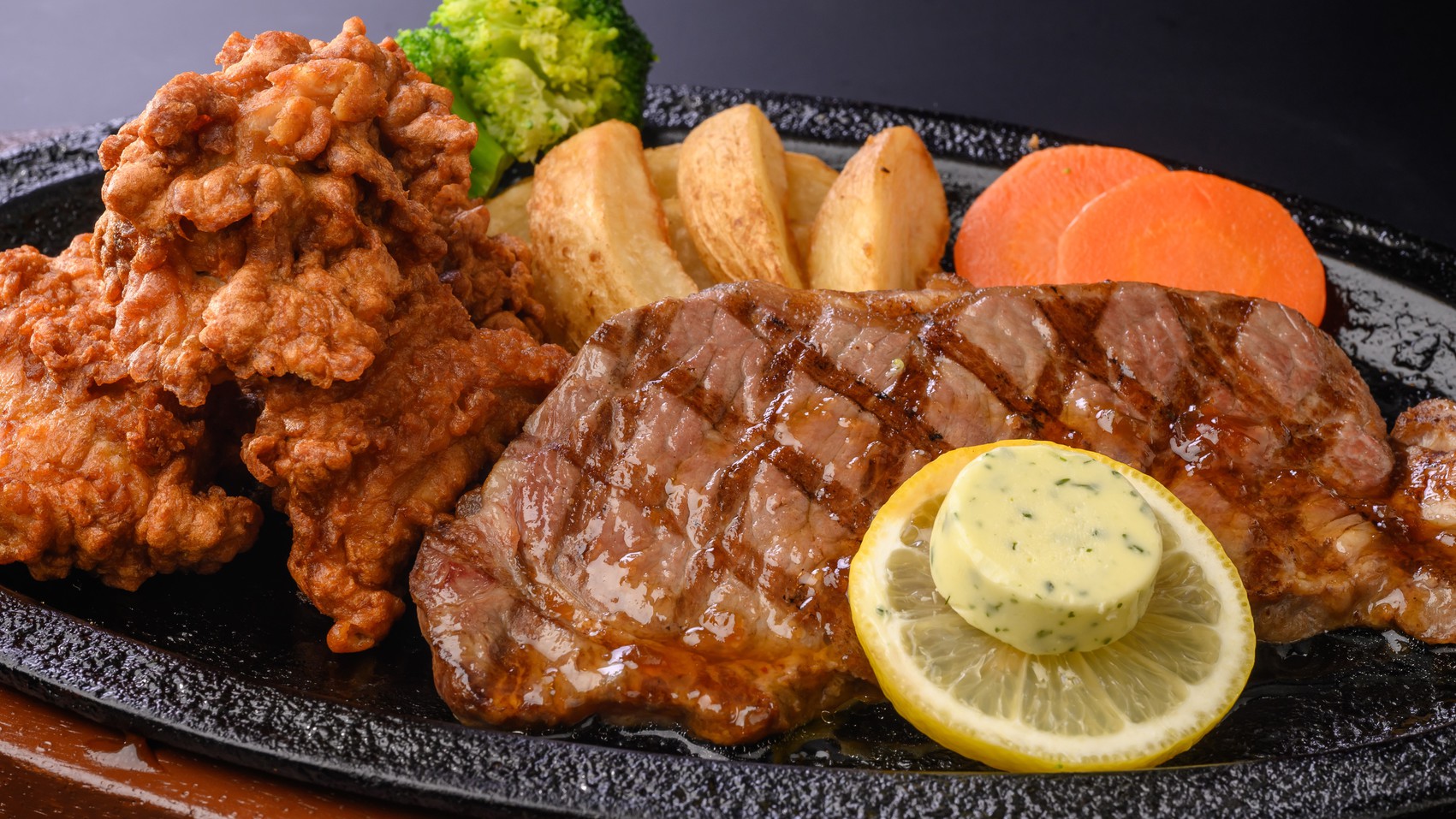 【夕食】オージーステーキ&唐揚げイメージ