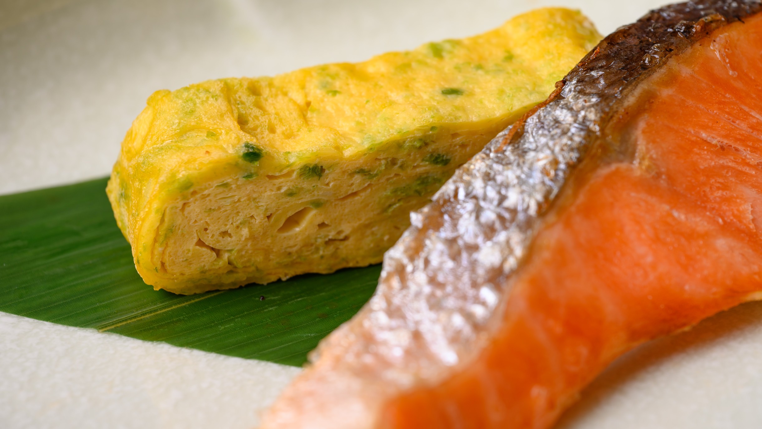 【朝食】和食焼魚と「あおさ入り出し巻き玉子」が人気の和定食