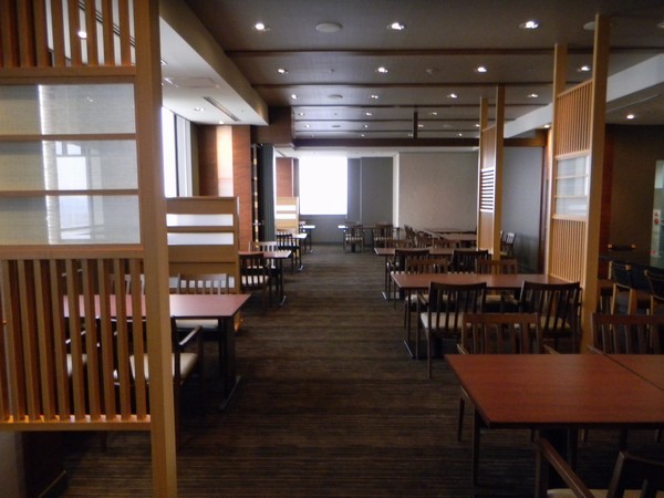 直営日本料理レストラン25階最上階「さくら」