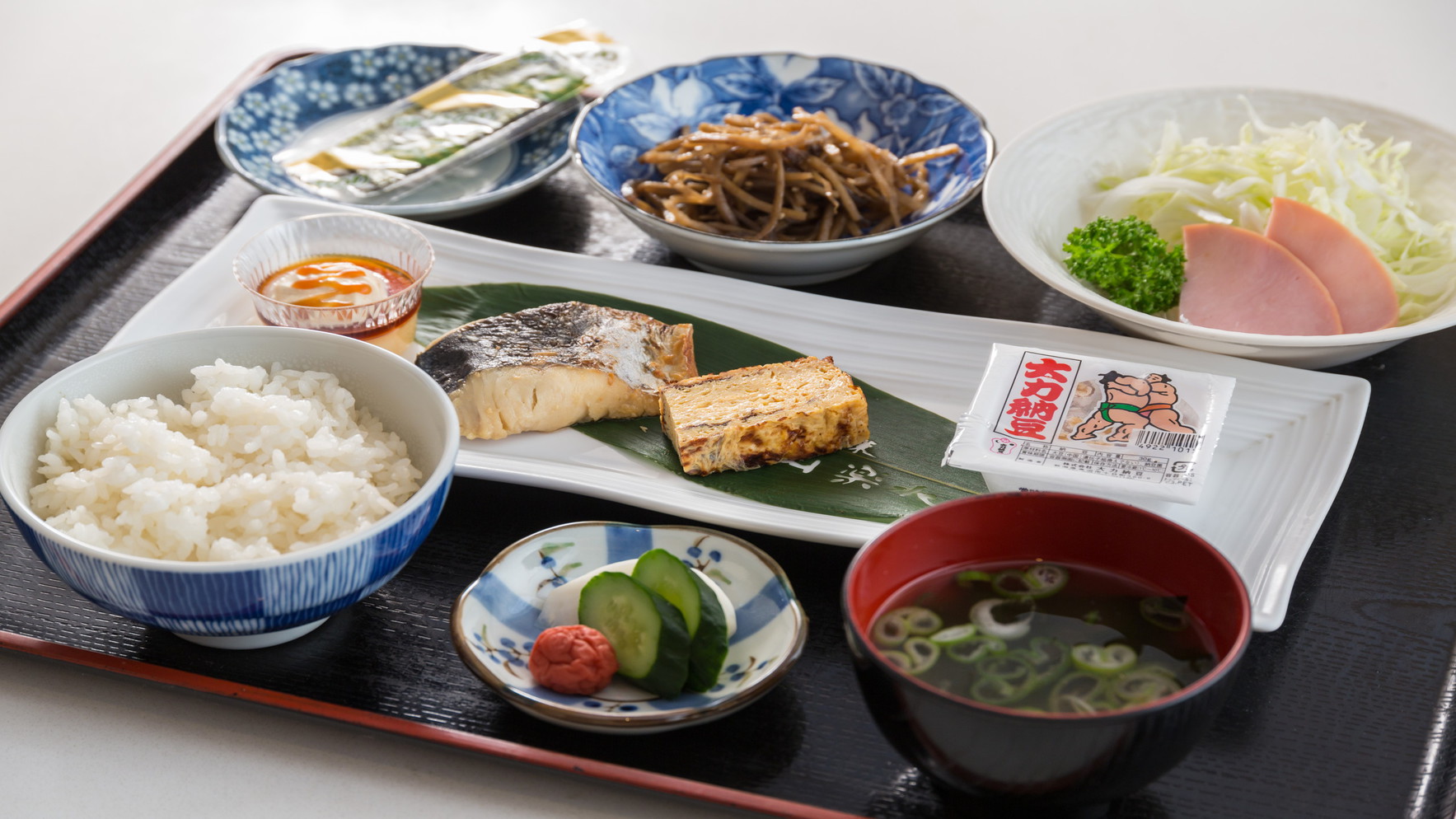 【朝食付】※朝食会場はアパヴィラホテル(徒歩1分)■全室Wi-Fi接続無料■燕三条駅から徒歩2分