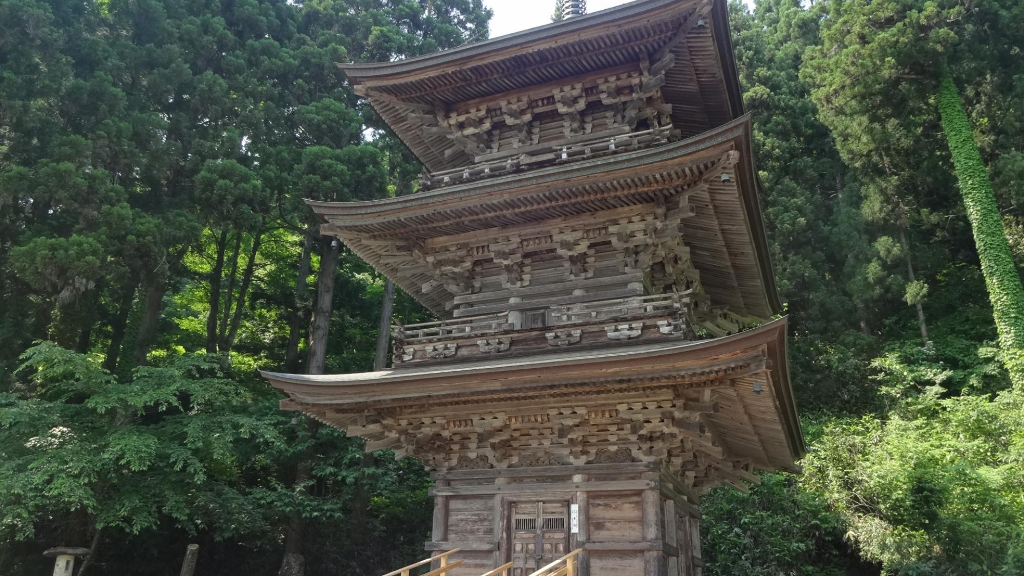 本山慈恩寺お車約16分