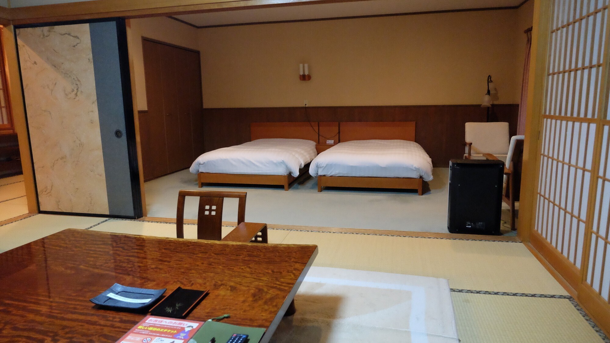 【和洋特別室】和室8畳+洋室8畳+次の間（一例）