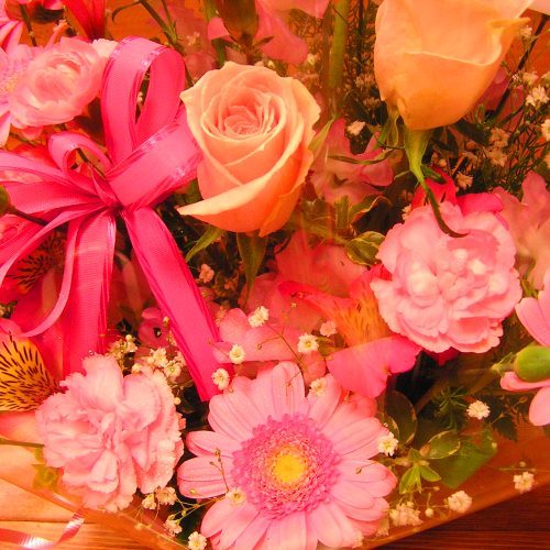 【記念日】お好みのフラワーアレンジもご用意いたします♪（有料）