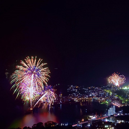 稲取温泉夏の花火演舞