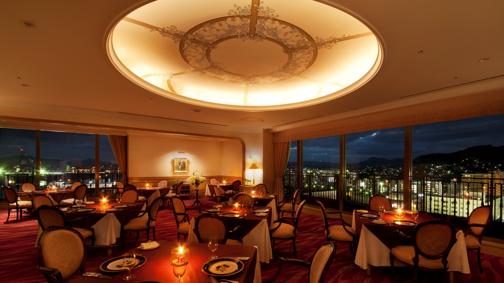 【２食付】〈プレミアムフロア〉ホテル最上階レストランでのフルコースディナーをお楽しみください