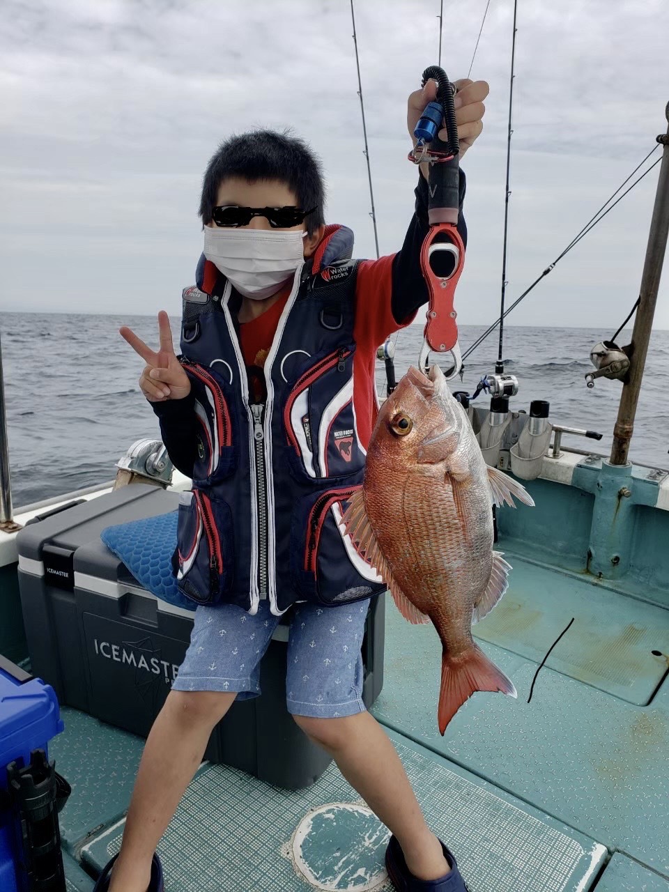 【観光体験】10分ほどで漁港があり、遊漁船多数あります。